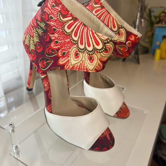 Elegant Red and White High Heels with Ankle Strap - Picture 6 of 8